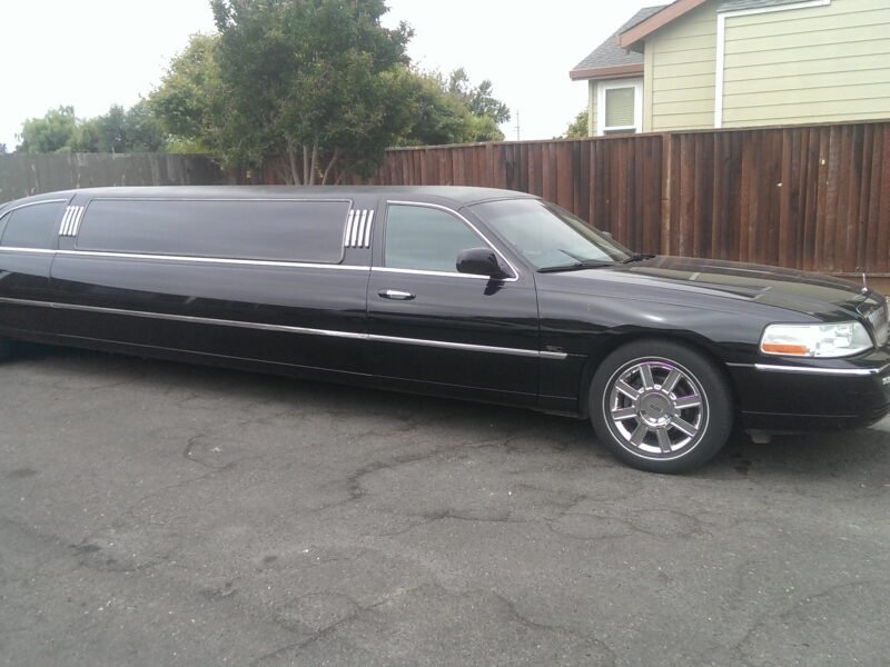 Stretch Limo available for photoshoot, music videos, movies