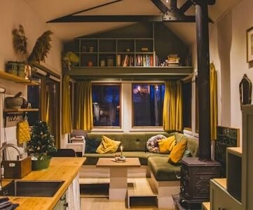 Bend Tiny House Interior , Wood Stove , a unique place for your cooking show