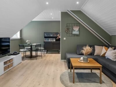 Boise Attic Living Space & Dining Nook