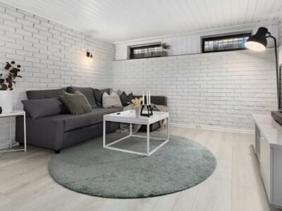 Underground studio with white brick walls, a perfect Podcast location