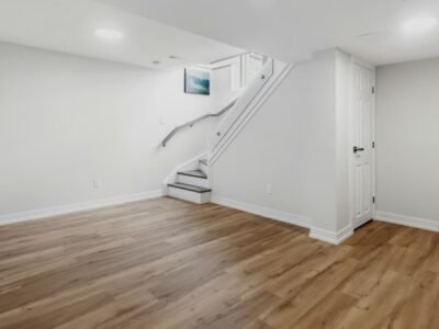 Mission Hills Basement Studio -Clean & Quiet perfect for Podcast